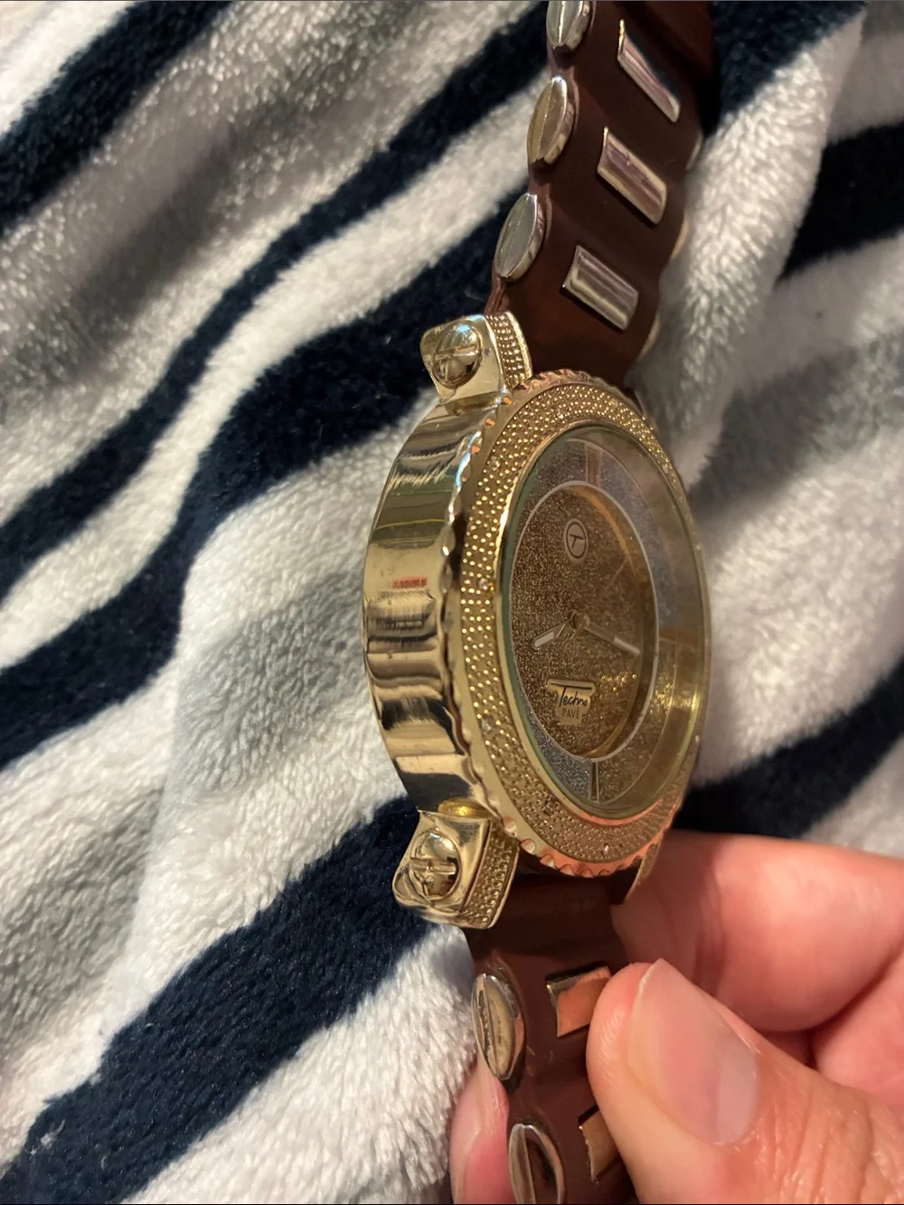 Brown Glitter Dial Smartwatch with Metallic Accents